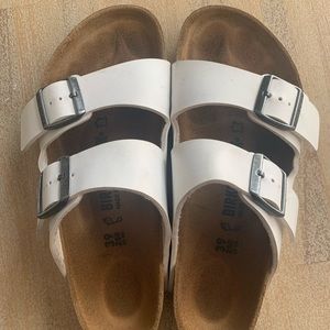 Birkenstock’s-white